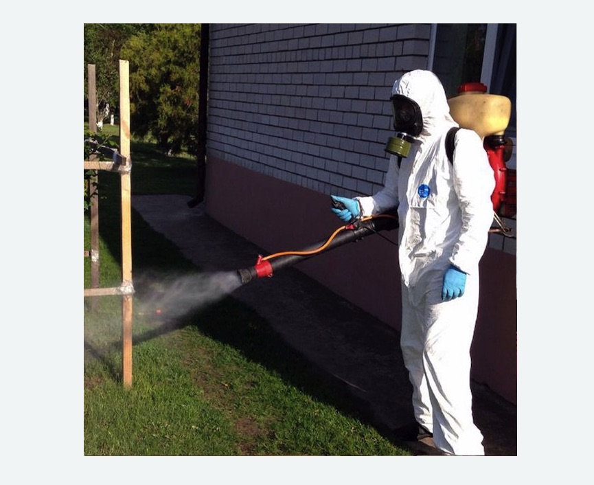 травля клещей на участке в Оханске